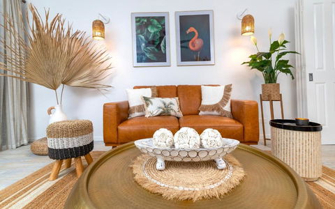 BOHO Bliss In The Best Position In Town, King Bed, 2 Pools, Free WIFI And Undercover Parking - Foster Accommodation 0