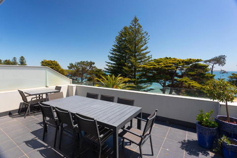 C-Scape Penthouse - Cowes Beach Front - Foster Accommodation 0