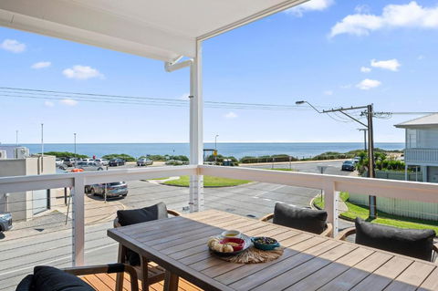C-Views - Aldinga Beach - C21 SouthCoast Holidays - Foster Accommodation 0