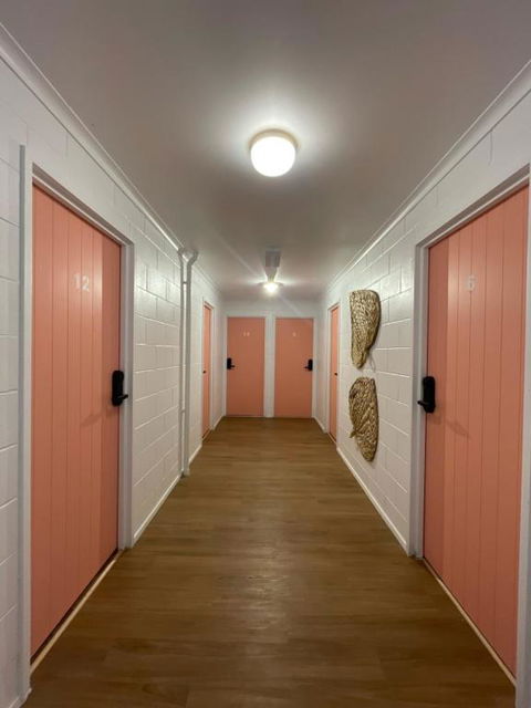 CALI Backpackers - Foster Accommodation 4