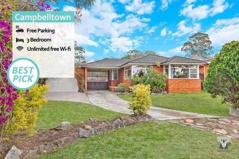 CAMPBELLTOWN HOLIDAY HOME 3 BED + FREE PARKING NCA039 - Foster Accommodation 0