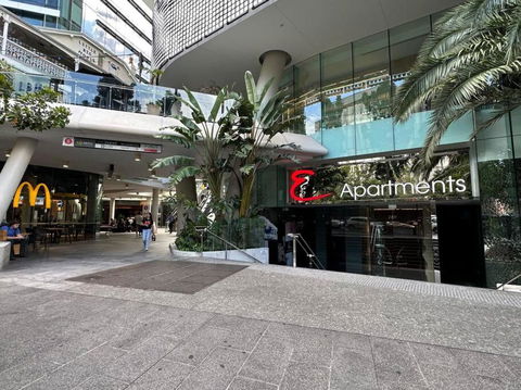 CASSA EMPORIUM - City-View Apartments Managed By The Cassa - Foster Accommodation 2