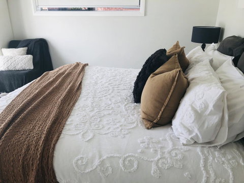 28 Clarence Crescent Villa - Foster Accommodation 1