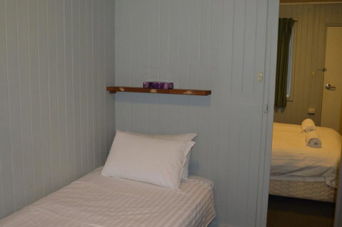 3 Lakeview Plaza - Foster Accommodation 2