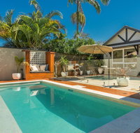 3 Little Pigs Holiday Home - Foster Accommodation