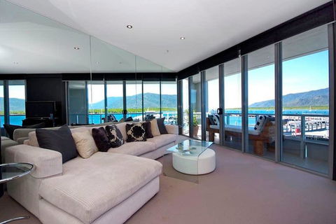 301 Harbour Lights - Foster Accommodation 0