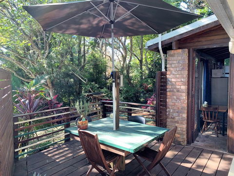 305 Montville - The Artist's Cottage - Foster Accommodation 2