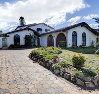 31 Rest Point Absolute Waterfront with Jetty - Foster Accommodation