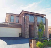 4 Bed 2 And A Half Bath Luxury Villa in Point Cook - Foster Accommodation