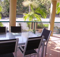 4/84 Lawson Street - Beach Haven 4 - Foster Accommodation