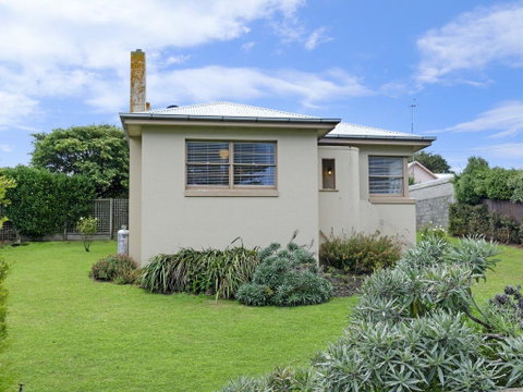 40 Campbell - Foster Accommodation 0