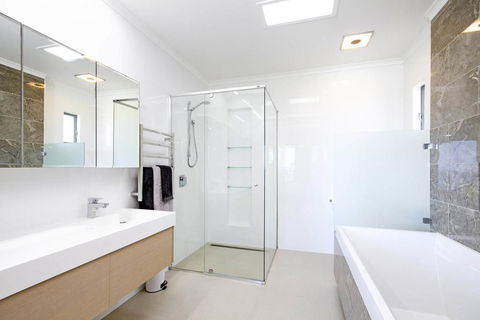 42 Bryan Street - Foster Accommodation 3