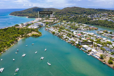 42 Noosa Parade - Foster Accommodation 3