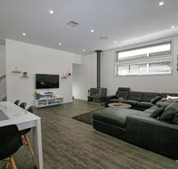 43B Twynam Street - The Falls on Twynam - Foster Accommodation
