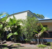 44 Cypress Avenue - Holiday home in a quiet location close to patrolled beach and CBD - Foster Accommodation