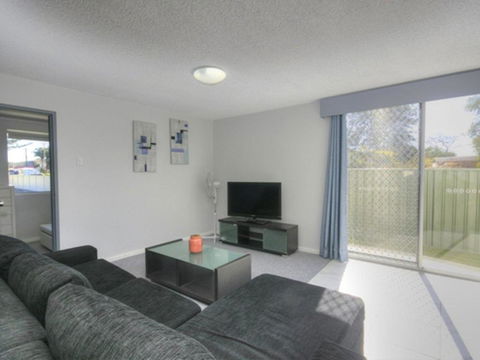 45B Wharf Street Downstairs - Foster Accommodation 2