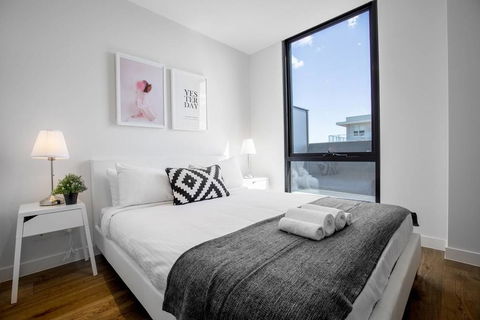 60, Boutique Studio@Boxhill, Boxhill Central, Mall - Foster Accommodation 0