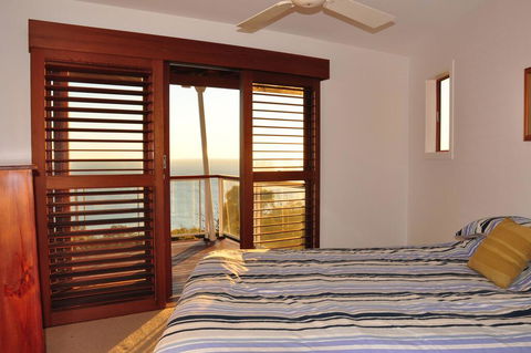 77 Cooloola Drive-Rainbow Beach - Foster Accommodation 3