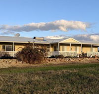 A Better Life Animal Sanctuary FarmStay - Private Two-Bedrooms Lounge Room  Bathroom  Toilet Shared Kitchen - Foster Accommodation