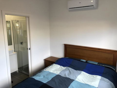 A Brand New Private Townhouse - Foster Accommodation 2