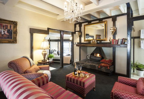 A Loft In The Mill Boutique Accommodation - Foster Accommodation 2