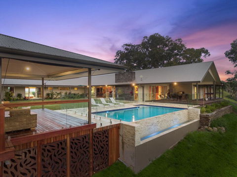 A PERFECT STAY - Serene Myocum - Foster Accommodation 0