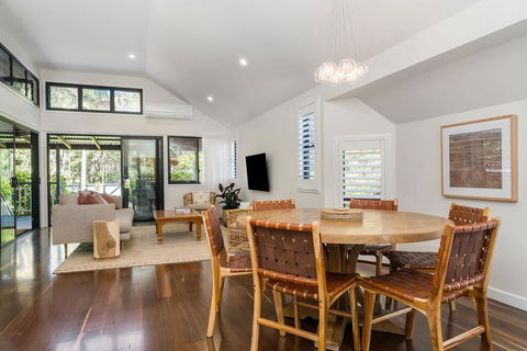 A PERFECT STAY - Solstice - Foster Accommodation 1