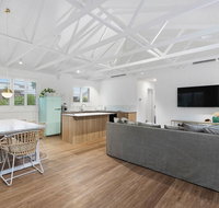 A PERFECT STAY - Sunset Beach - Summer Breeze - Foster Accommodation