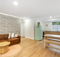 A PERFECT STAY - Sunset Beach - Surfside - Foster Accommodation
