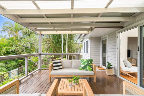A PERFECT STAY - The White Rabbit - Foster Accommodation 2