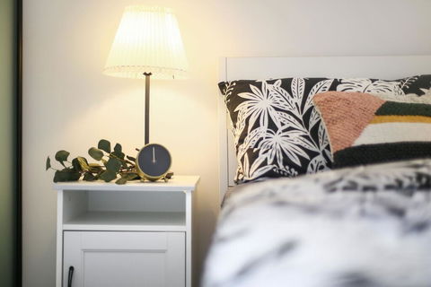 A Spacious & Modern Home Next To Southern Cross - Foster Accommodation 0