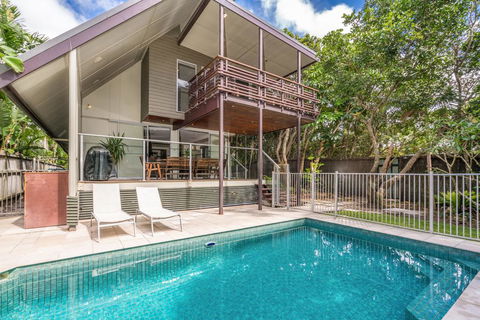 A SWEET ESCAPE - Ariel's - Foster Accommodation 0