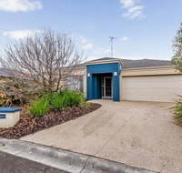 A TOUCH OF CLASS - PET FRIENDLY OUTSIDE ONLY - Foster Accommodation