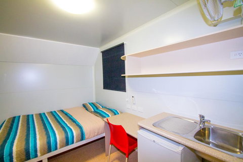 AAOK Jandowae Accommodation Park - Foster Accommodation 3