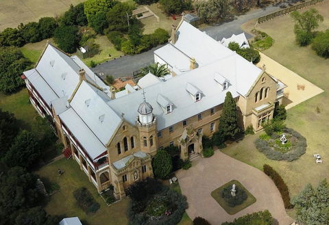 Abbey Boutique Hotel Formerly Abbey Of The Roses - Foster Accommodation 0