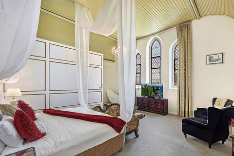 Abbey Boutique Hotel Formerly Abbey Of The Roses - Foster Accommodation 2