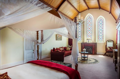 Abbey Boutique Hotel Formerly Abbey Of The Roses - Foster Accommodation 1
