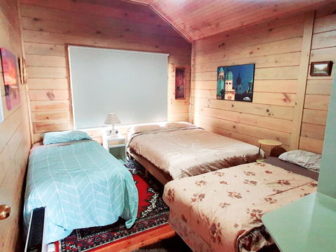 Abelia Cottages SPA LAKESIDE COTTAGE NO 1 - Foster Accommodation 1