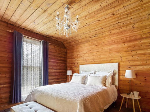 Abrahams On Bank - Foster Accommodation 3