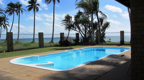 ABSOLUTE BEACH FRONT MACKAY - Comfort Resort Blue Pacific - Foster Accommodation 1