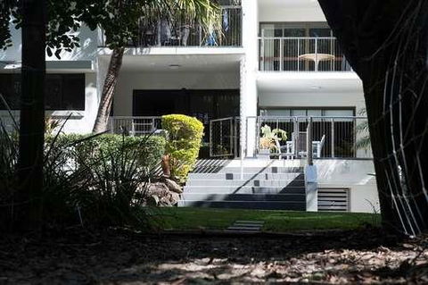 Absolute Beachfront - Mooloolaba - Foster Accommodation 0