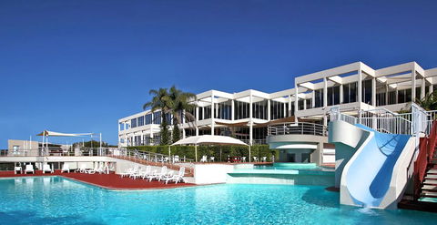 Absolute Beachfront Opal Cove Resort - Foster Accommodation 0