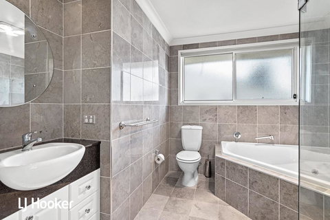 Absolute Waterfront @ Anna Bay - Foster Accommodation 2