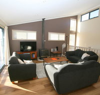 Acacia 5/2 Kirwan Close - Foster Accommodation