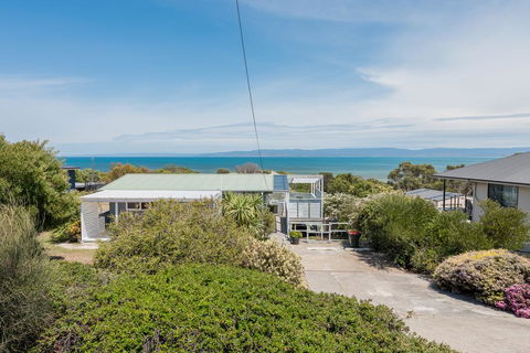 Acacia Cottage - Foster Accommodation 2