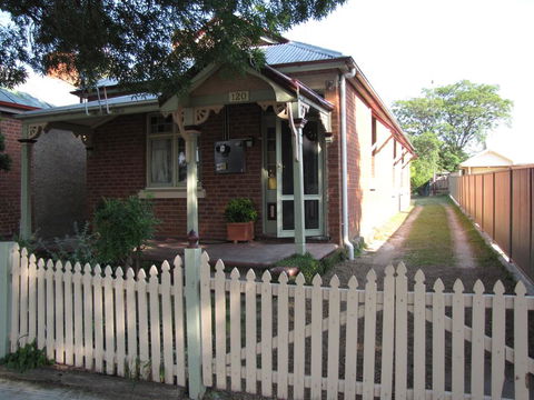 Acacia Cottage On Peel, Bathurst - Foster Accommodation 2