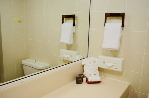 Acacia Court Hotel - Foster Accommodation 3