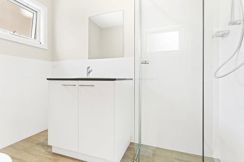 Achilles Street, 1/6 - Foster Accommodation 0