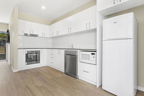 Achilles Street, 1/6 - Foster Accommodation 3