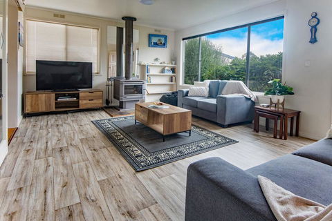 ACOULLVIEW - Foster Accommodation 2